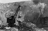 Mine Vimy Ridge. Le chargement du minerai à la mine Vimy Ridge.