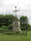 Croix commémorative des deux premières églises