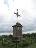 Croix commémorative des deux premières églises