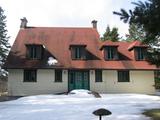 Maison Price. Vue avant