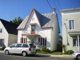 128, rue Élizabeth. Vue d'angle - droit