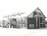 Collège Saint-Marcel. Le bâtiment dans les années 1950.