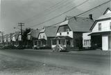 Quartier de la compagnie Montreal Cotton. Cottages de la « Tin row » (toit en tôle) sur le boulevard du Hâvre (vers 1975).