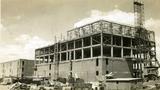 Complexe industriel de la Canadian Schenley. Vue extérieure (vers 1945).
