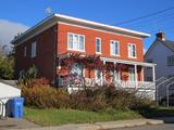 6769, avenue Royale
