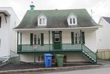 8246, avenue Royale