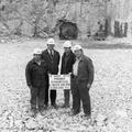 Ancienne maison du chef de chantier Laurent Hamel. Premier dynamitage, chef de chantier Laurent Hamel, LG2, 1974. Hydro-Québec. F05/4056/C