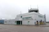 Aéroport de La Grande Rivière. Vue avant