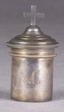Ampoule à saint chrême. Vue générale