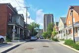 Site patrimonial du Quartier-du-Musée. Une vue de la rue Champlain depuis la rue Élisabeth -Bruyère