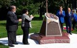 Monument de l'Odyssée acadienne à L'Acadie