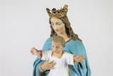 Statue religieuse (Vierge à l'Enfant). Vue de détail