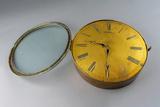 Montre d'habitacle. Vue d'angle, avant, ouvert