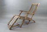 Chaise longue de pont. Vue générale