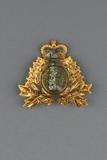 Insigne de la Marine royale canadienne. Vue arrière