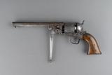 Pistolet de marin. Vue latérale, barillet ouvert