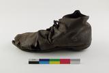 Chaussure d'enfant. Côté gauche