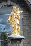 Statue (Notre-Dame Auxiliatrice). Vue avant