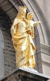 Statue (Notre-Dame Auxiliatrice). Vue latérale