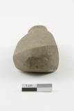 Objet piriforme. Vue en angle, dessous
