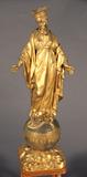 Statue (Vierge dorée). Vue avant
