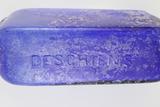 Bouteille d'apothicaire. Détail de l'inscription «DESCHIENS»