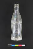 Bouteille à boisson gazeuse. Côté B