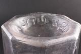 Bocal de conservation. Détail de l'inscription «T.A.LYTLE & CO.»