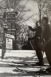 Mont Saint-Sauveur. Poteau au sommet de la cote 69 - 1954
