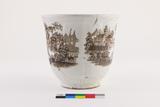 Tasse. Côté D