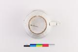 Tasse. Dessous