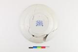 Assiette. Dessous