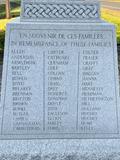 Plaque du monument en hommage aux pionniers des Cantons de Jersey, de Linière et de Marlow