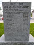 Plaque du monument du 250e anniversaire de la paroisse Saint-Louis-de-France, Vue arrière