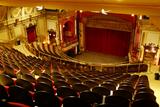 Cinéma Rialto. Vue intérieure du balcon vers la scène