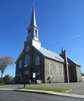 Église de Saint-Bernard. Autre vue d'angle de la façade