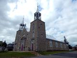 Église de Saint-Joachim. Vue d'angle de la façade latérale droite et la façade principale