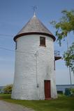 Moulin à vent de Grondines. Vue extérieure de l'entrée