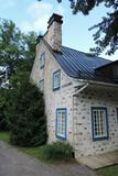 Domaine et manoir de Belle-Rivière. Vue d'angle