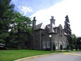 Le Château-Monsarrat. Vue latérale