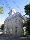 Ancien hôtel de ville de Lauzon. Vue latérale