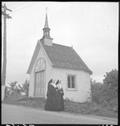 Petite chapelle à l'île d'Orléans, 1941, Herménégilde Lavoie, Fonds Ministère de la Culture, des Communications et de la Condition féminine, E6,S7,SS1,P5343, (Tiré de www.banq.qc.ca)