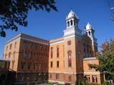 Monastère des Soeurs adoratrices du Précieux-Sang. Vue latérale