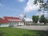 Site du patrimoine de l'Église-et-du-Presbytère-de-Saint-Jean-Chrysostome. Vue d'ensemble