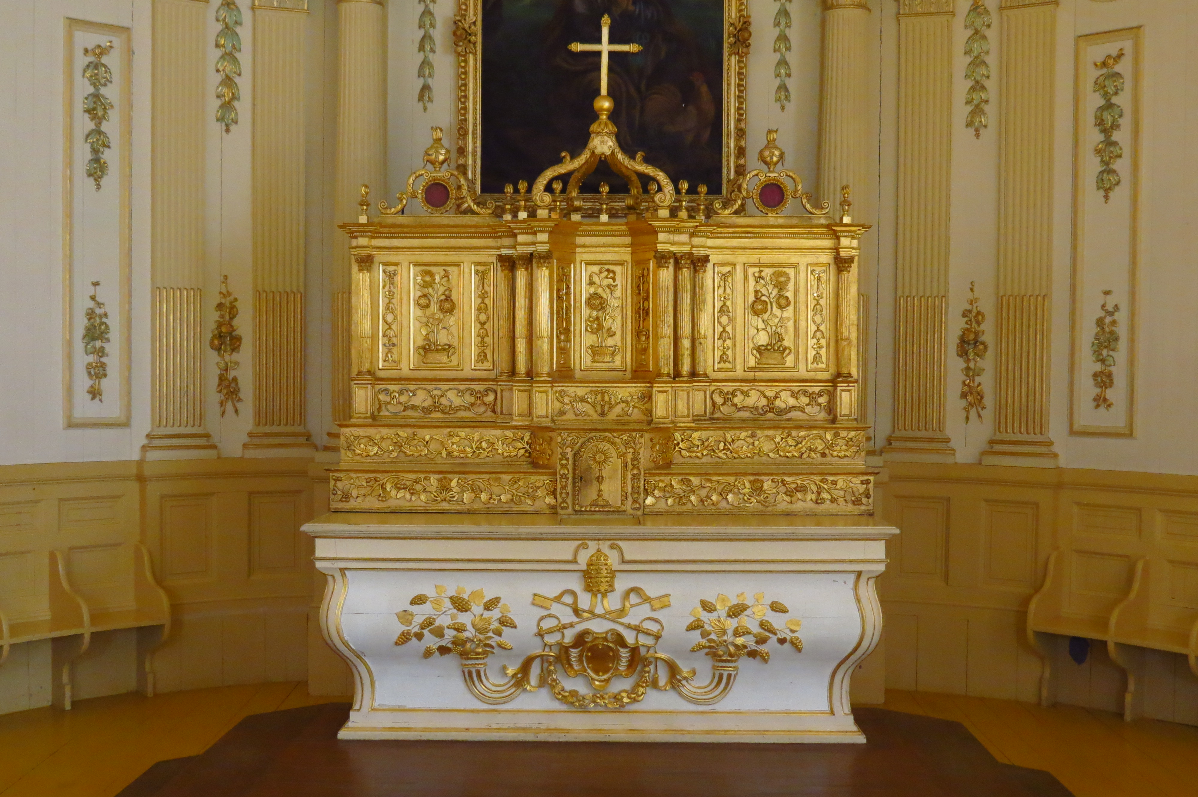 Tabernacle et maître-autel - Répertoire du patrimoine culturel du Québec