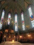 Église de Saint-Pierre-Apôtre. Vue d'angle du choeur