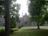 Site patrimonial de l'Abbaye-Notre-Dame-du-Lac-à-Oka. Vue avant