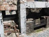 Forts et châteaux Saint-Louis. Détail des vestiges. Vue avant