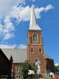 Église Bishop Stewart of the Holy Trinity. Vue latérale