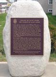 Plaque de l'église de Saint-André. Vue avant